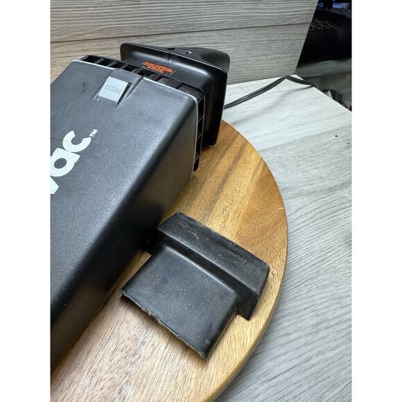 VTG Black & Decker CarVac 9510 12 Volt Car Vacuum Sweeper Black Portable - Picture 6 of 8